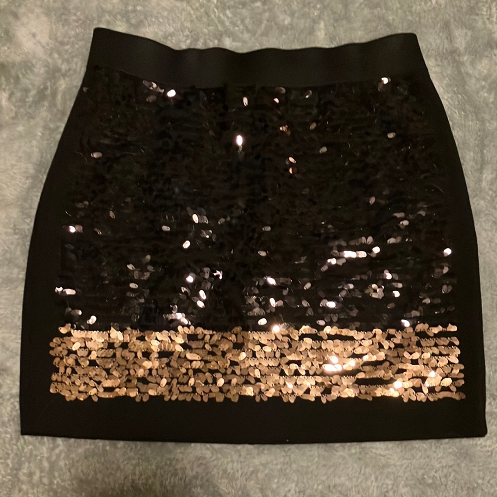 DKNY sequin mini skirt, size 10